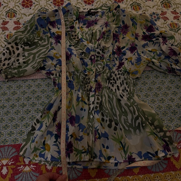 Unique Spectrum Multicolor Floral Ruffle Top - Picture 7 of 10